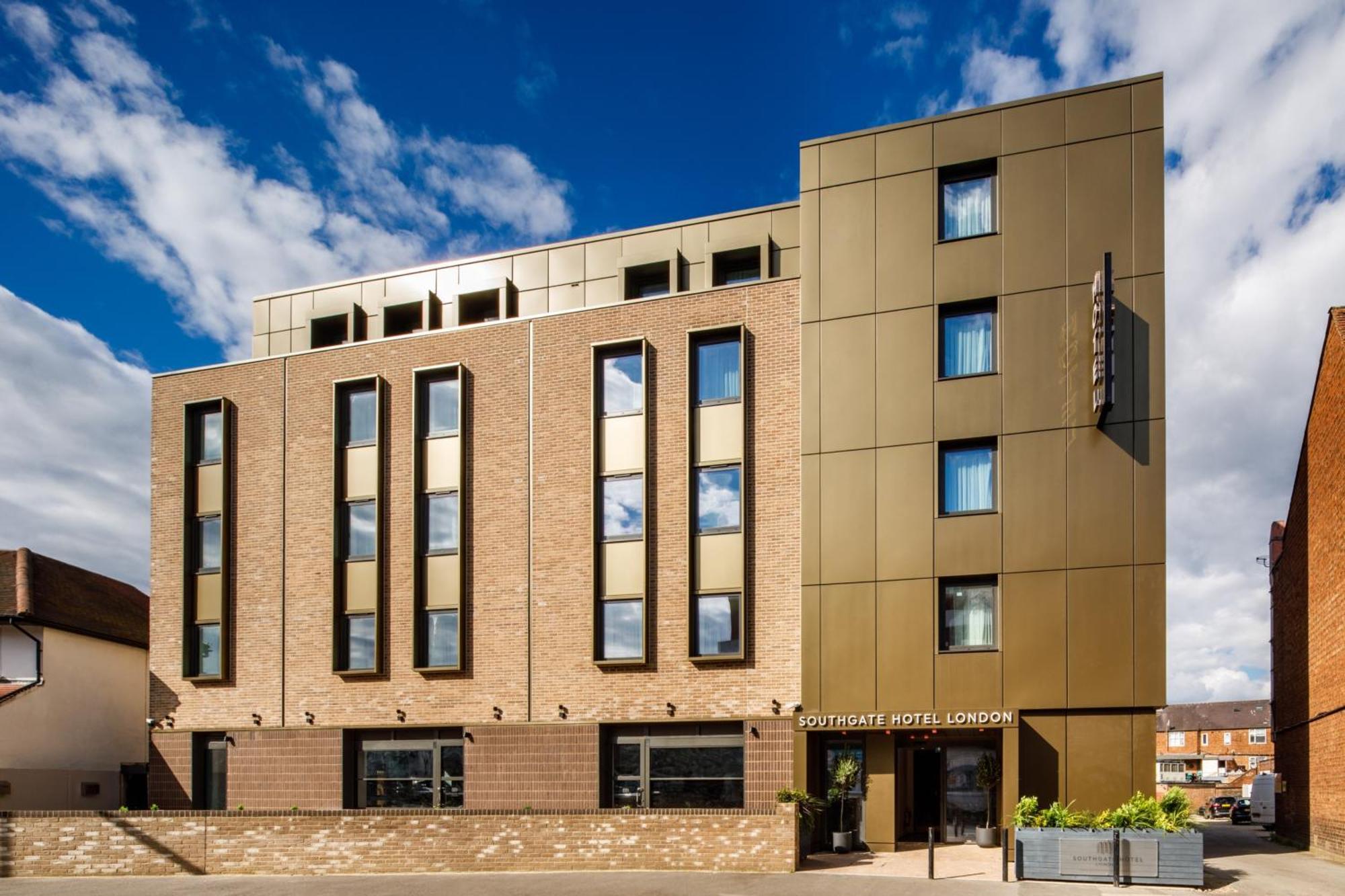 Southgate Hotel London East Barnet Exterior photo